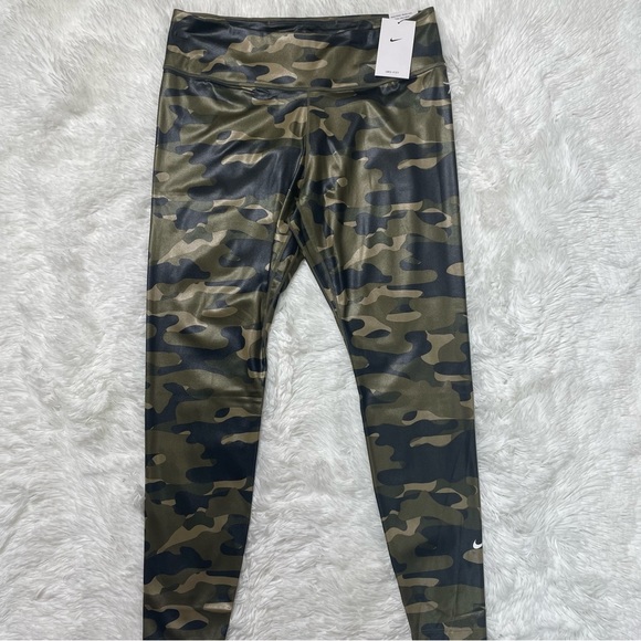 New Nike Dri-FIT One Women's Mid-Rise Camo Leggings DD4559-222 Sz Lg - Picture 2 of 8